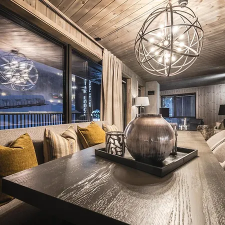 Brand New Luxury By The Slopes,