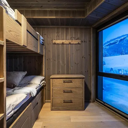 Brand New Luxury By The Slopes, 公寓 *
