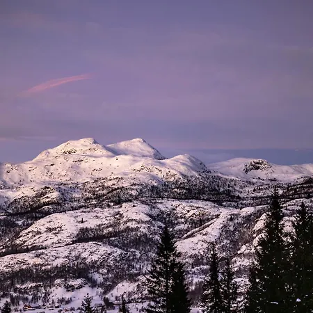 Brand New Luxury By The Slopes,